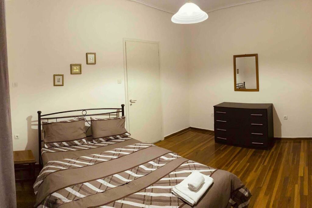 Appartamento B&J City Center Kalamata Esterno foto